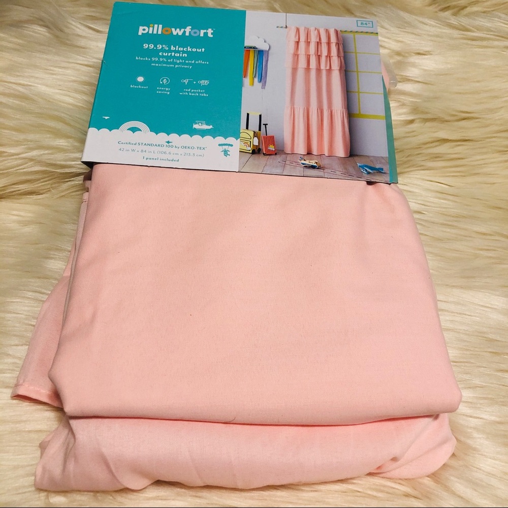 Pillowfort Blackout Pink Ruffle Curtin